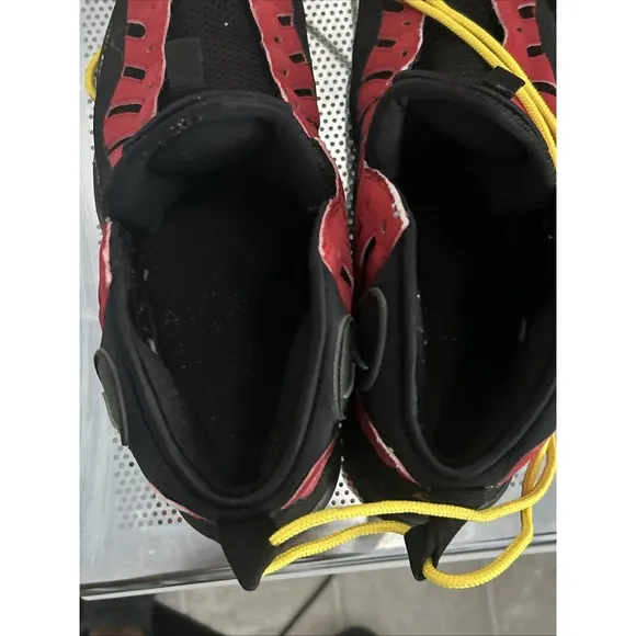 Vintage 2007 NIKE AIR BAKIN BLACK RED Men's Size 13 No Box ,One Pair Of Laces