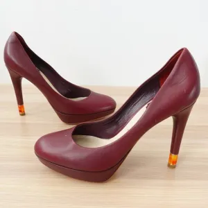 VINTAGE Christian Dior Shoes Women 38.5 7.5 Burgundy Leather Pump Bakelite Heels