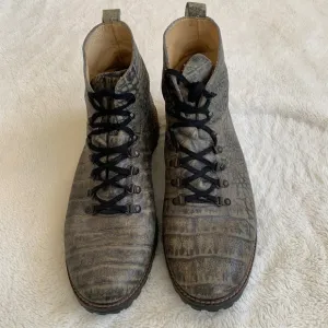 Vintage Ferrari Made in Italy Snake Crocodile Print Combat style Boots 1…