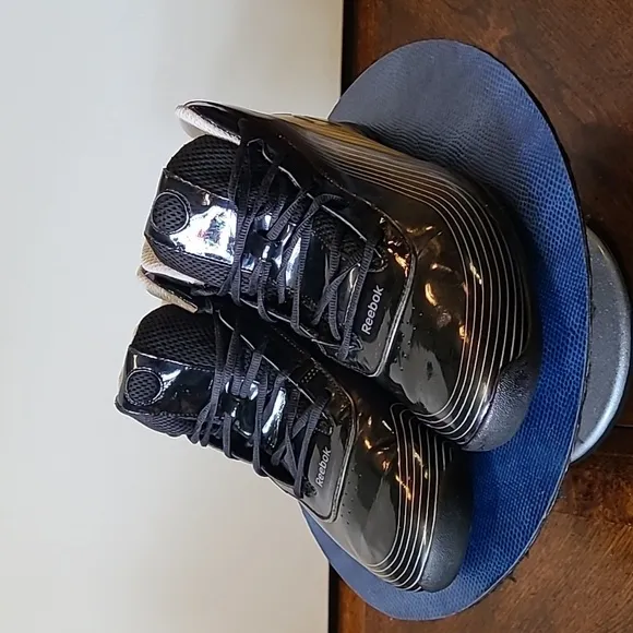 Vintage Reebok Shoes mens sz. 14 (#1485) Patent leather RB906 FLU  black/gold.