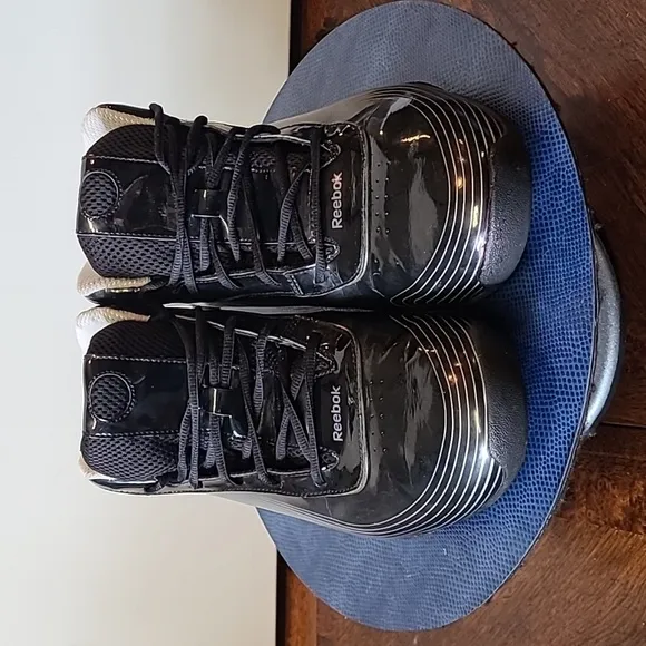 Vintage Reebok Shoes mens sz. 14 (#1485) Patent leather RB906 FLU  black/gold.
