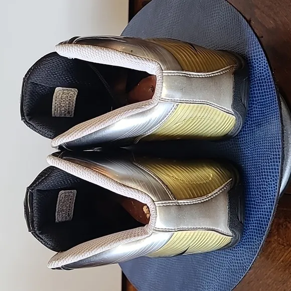 Vintage Reebok Shoes mens sz. 14 (#1485) Patent leather RB906 FLU  black/gold.