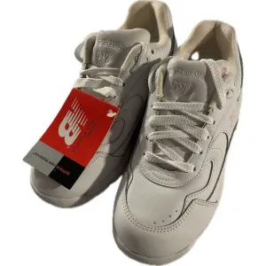 VINTAGE WOMANS NEW BALANCE WALKING SHOES  572 Susan G. Komen LIMITED EDT.SZ 7 B