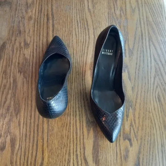 Weekend Sale Stuart Weitzman Bronze Snake Embossed Heels Size 10