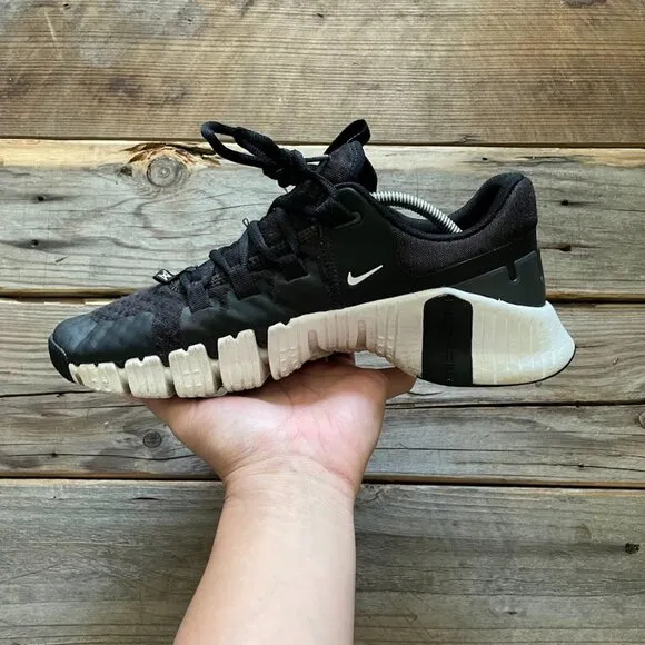 Women Size 10.5 / Size 9 Men Nike Free Metcon 5 Black White Gym Trainer Sneakers