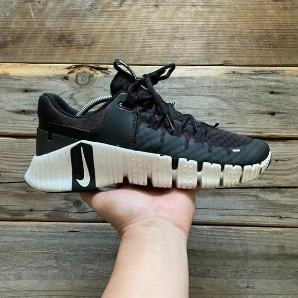Women Size 10.5 / Size 9 Men Nike Free Metcon 5 Black White Gym Trainer Sneakers