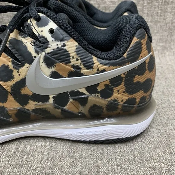 Women Size 9.5 Nike Court Air Zoom Vapor X AA8027-701 LEOPARD PRINT