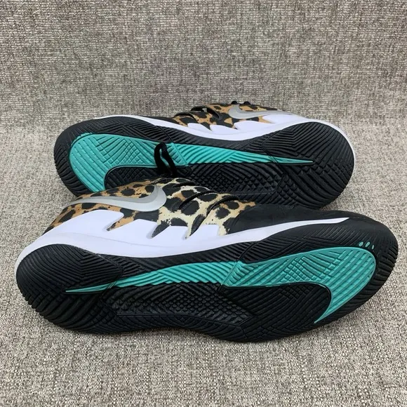 Women Size 9.5 Nike Court Air Zoom Vapor X AA8027-701 LEOPARD PRINT