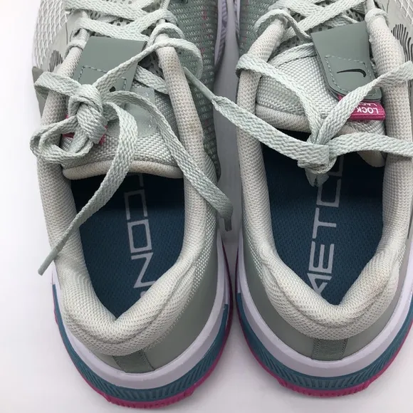 Women’s Nike Metcon 8 Women's Training Gym Mica Green Shoe DO9327-004 USED Sz10