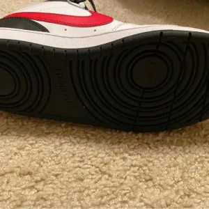 Youth 5.5 Nike Court Borough Mid 2 shoes. Comes with original box.
